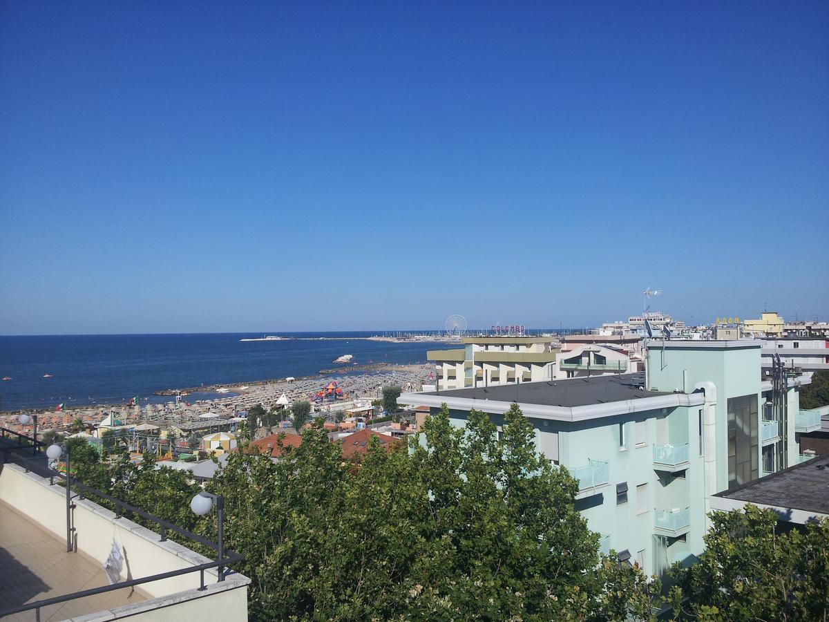 Hotel Euromar Rimini Exteriör bild